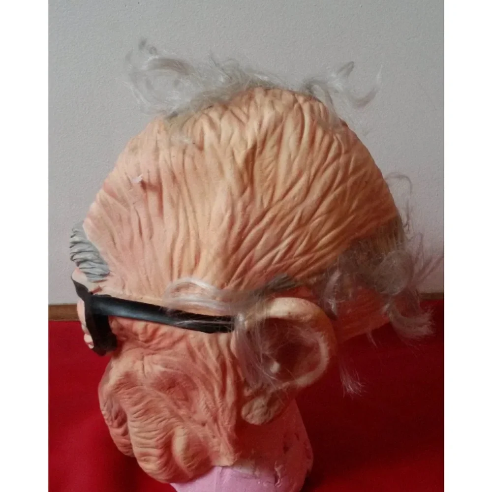 Vintage old man mask (FAMOUS PEOPLE )(from 1985-1990’s )very old but NEW